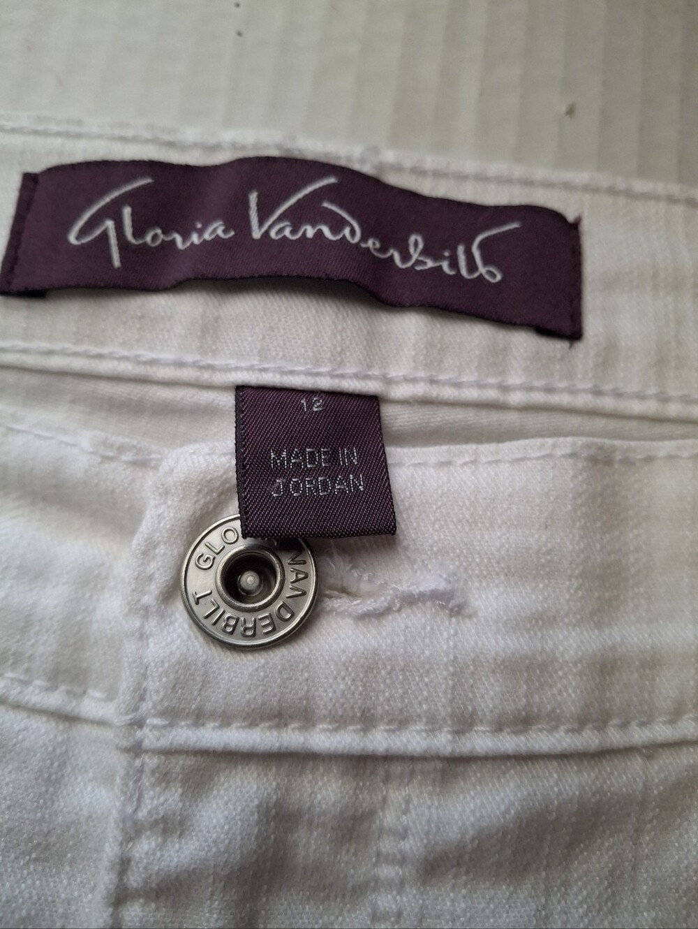 Gloria Vanderbilt Amanda White Jeans